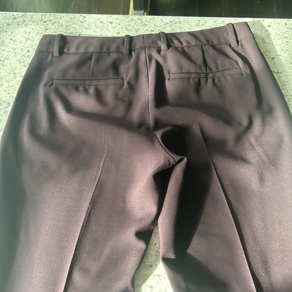 Theory Louise Urban cropped slacks Dark Merlot - Picture 8 of 8